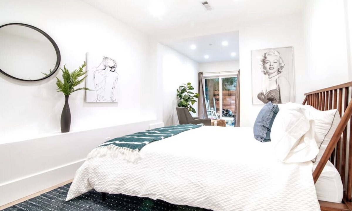 Inner Mission Apartment | Luxurious Dolores Park Beauty with Private Garden!