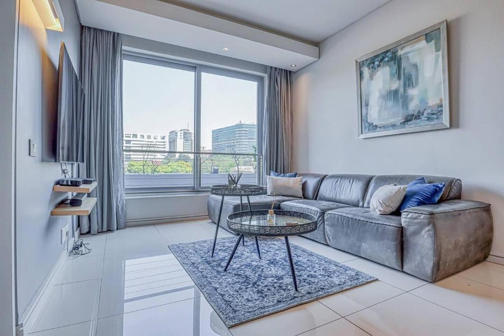 Sandown Apartment | Luxury 1 Bed Apartment at The Capital on the Park