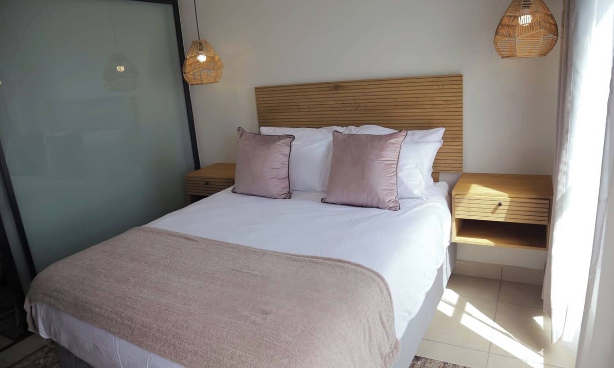Greater Johannesburg Metropolitan Area Apartment | Luxury 1bedroom apartment in Sandton. perfect for business travel. Pet friendly!