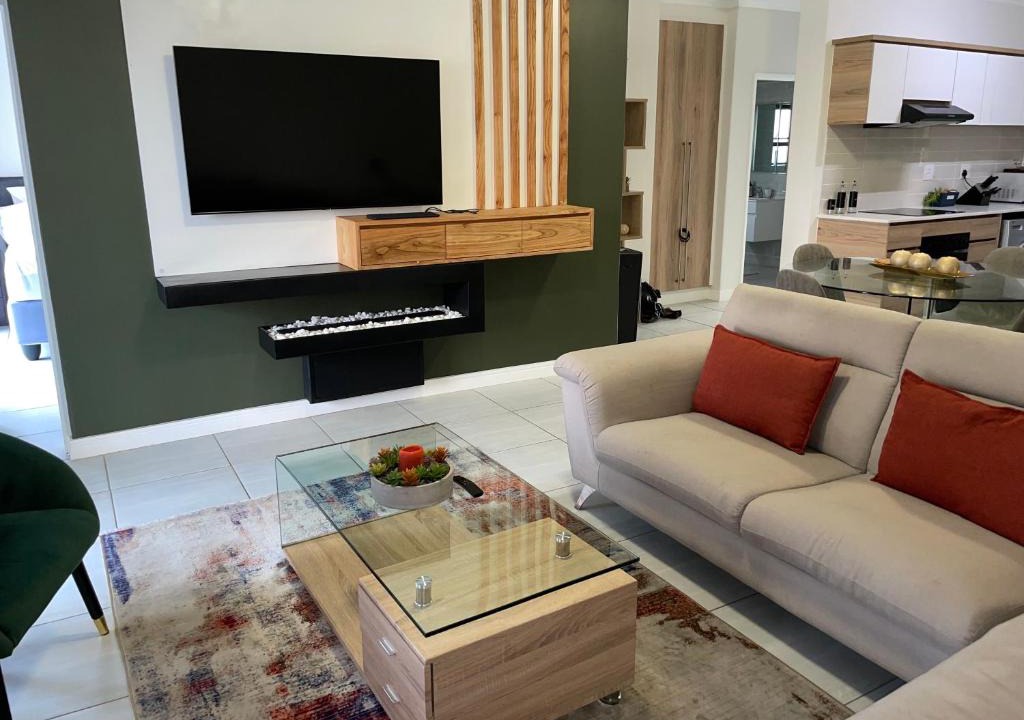 Greater Johannesburg Metropolitan Area Apartment | Luxury 2 Bedroom Apartment in Waterfall