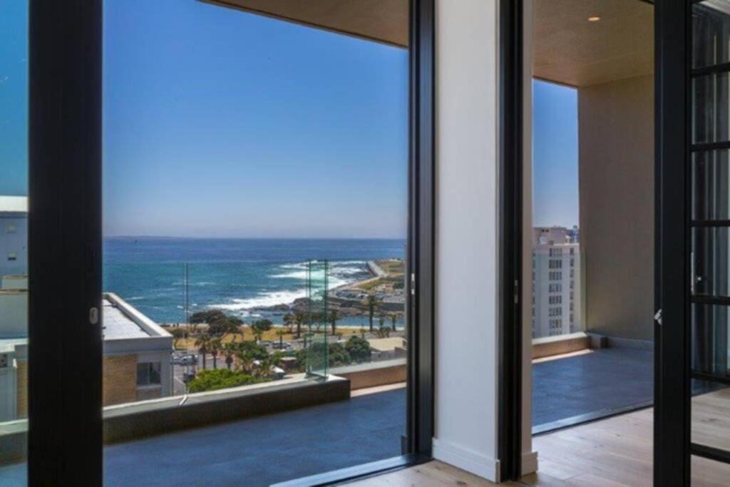 Three Anchor Bay Apartment | Luxury Cape Town Penthouse with Ocean views
