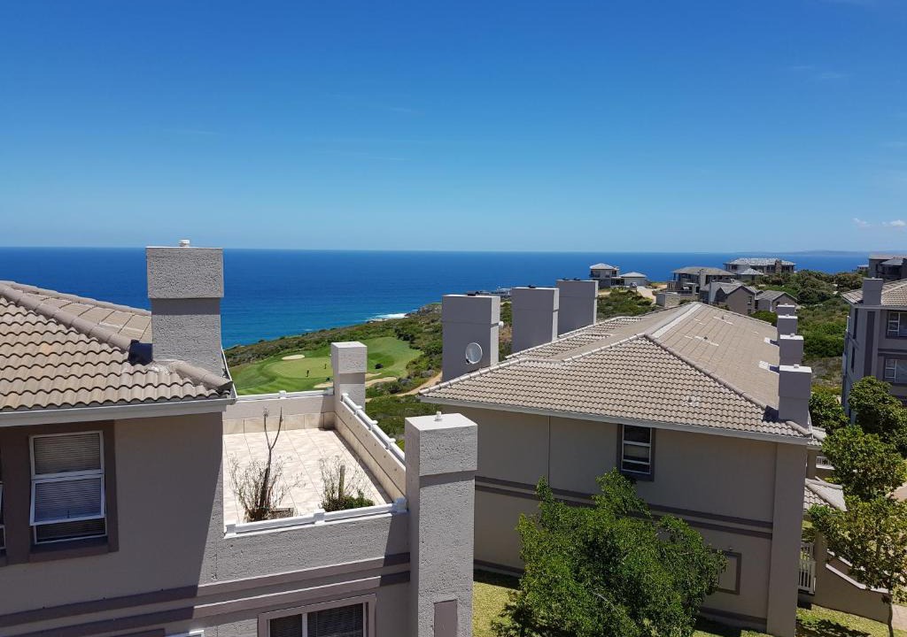 Pinnacle Point Apartment | Luxury Villa in Pinnacle Point with Inverter