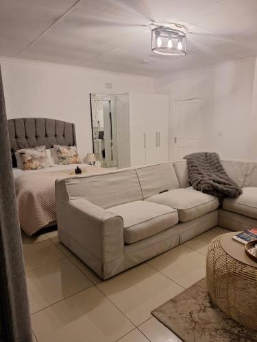 Greater Johannesburg Metropolitan Area House | M&M2 Guest Lodges