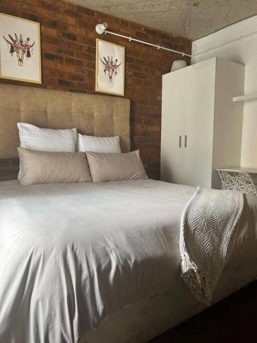 Downtown Johannesburg Apartment | Maboneng Craftmenship 236