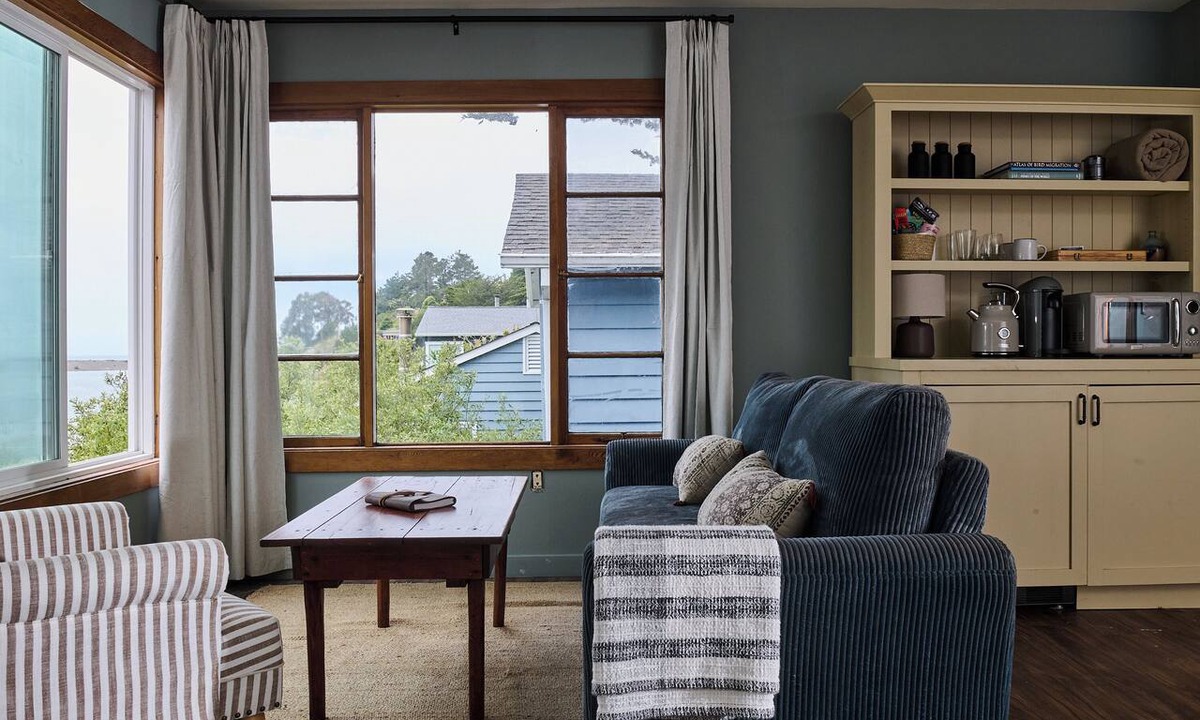 Jenner Hotel | Madeira House