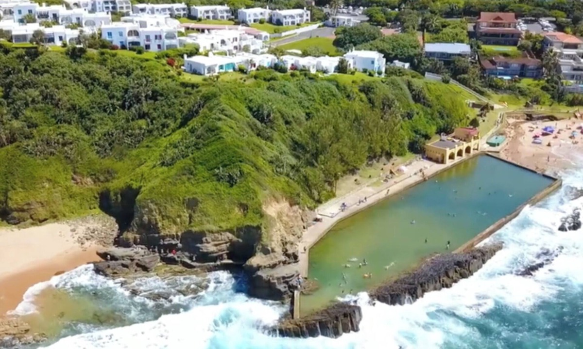 Shaka's Rock Apartment | Magnificent Beachside Apartment | Santorini Estate