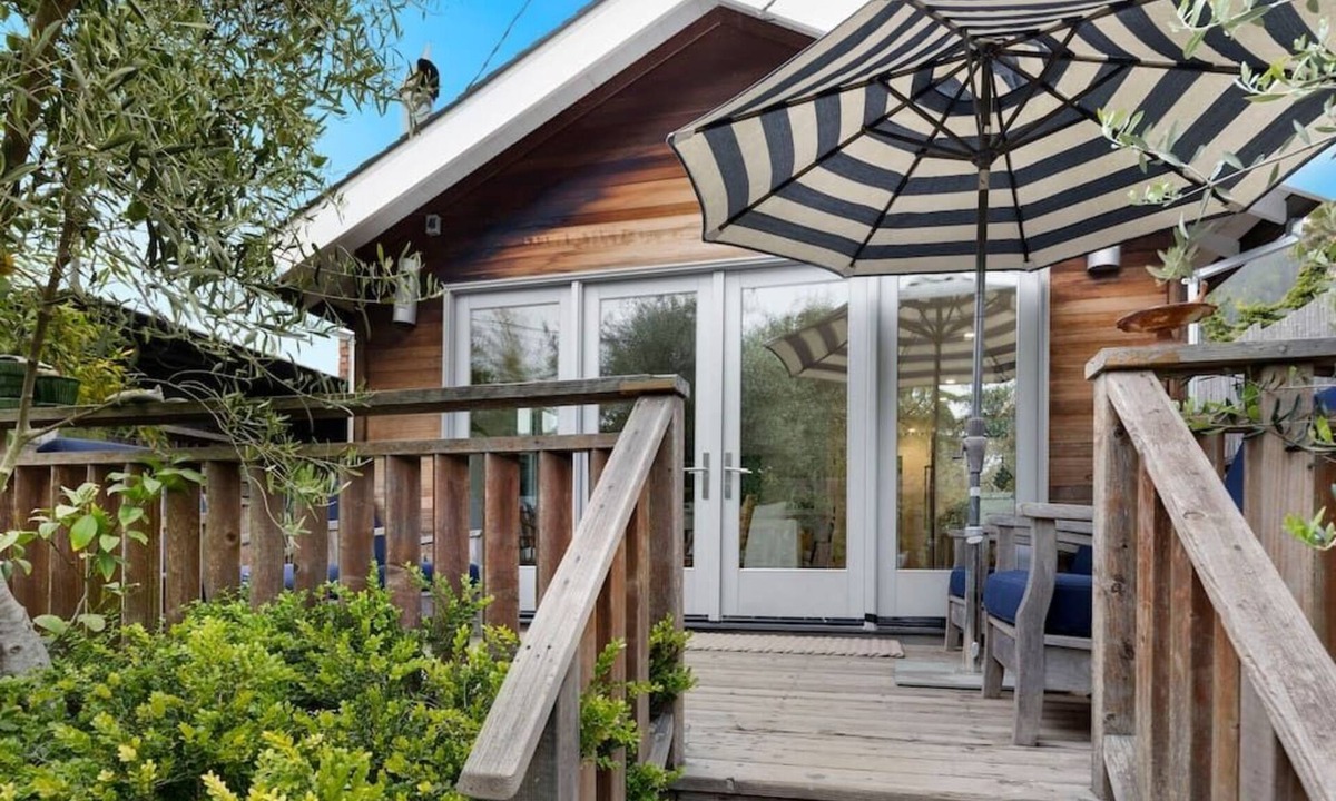 Stinson Beach Cottage | Main House & Cottage By the Beach