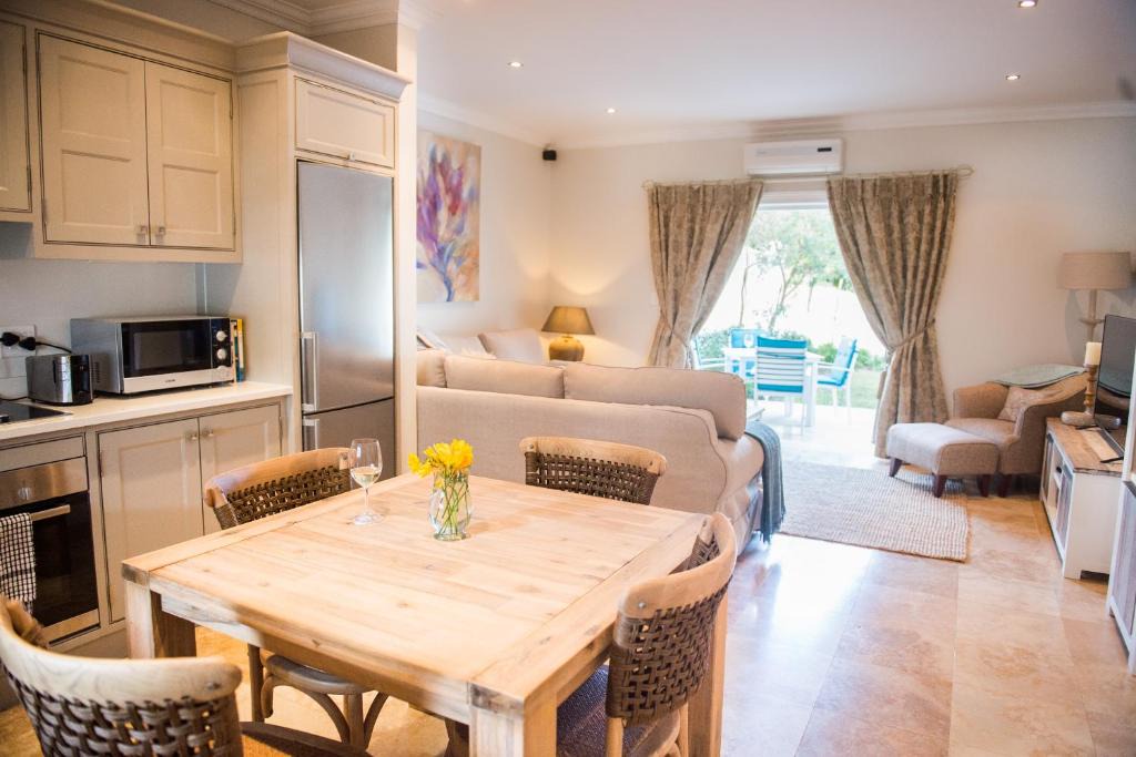 Franschhoek Apartment | Maison Des Huguenots Le Roux