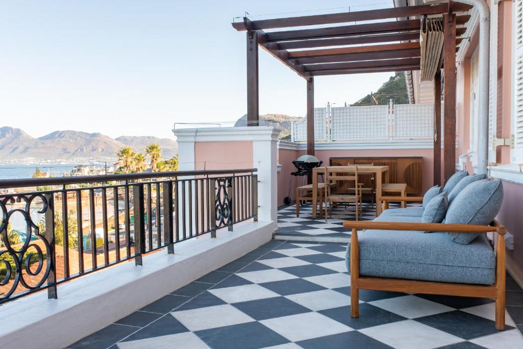 Kalk Bay Apartment | Majestic Penthouse