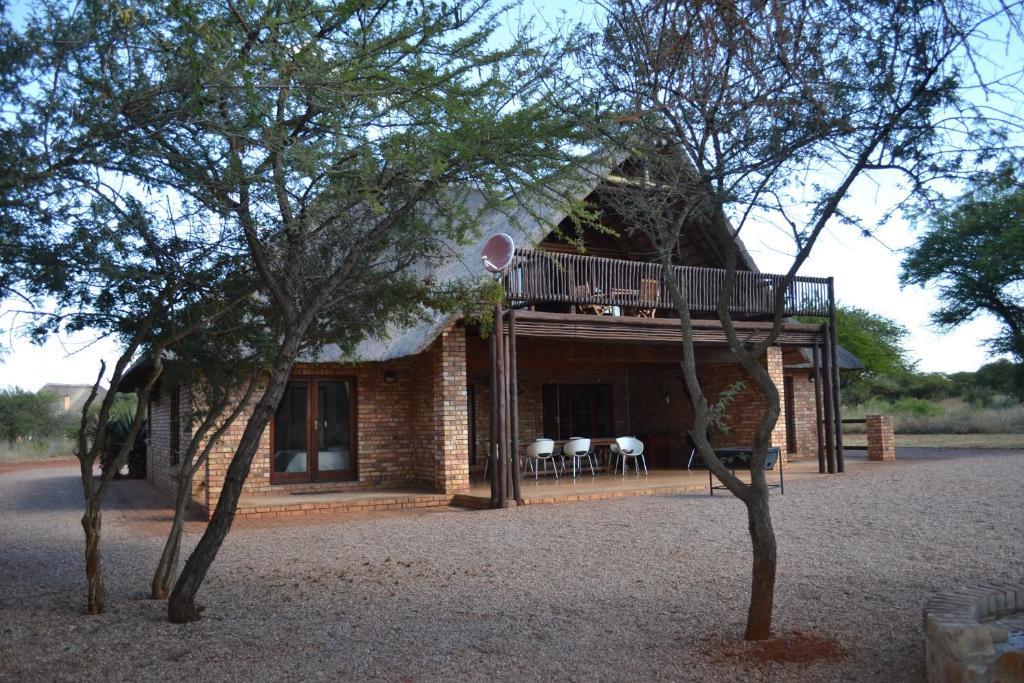Bela-Bela Ski Chalet | Makhato 84 Bush Lodge