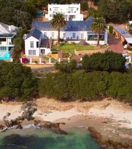 Gordons Bay Central House | Manor on the Bay
