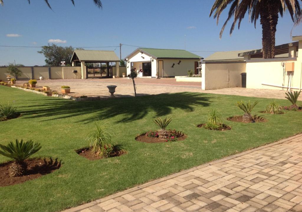 Mahikeng Bed & Breakfast | Marang Gardens Lodge