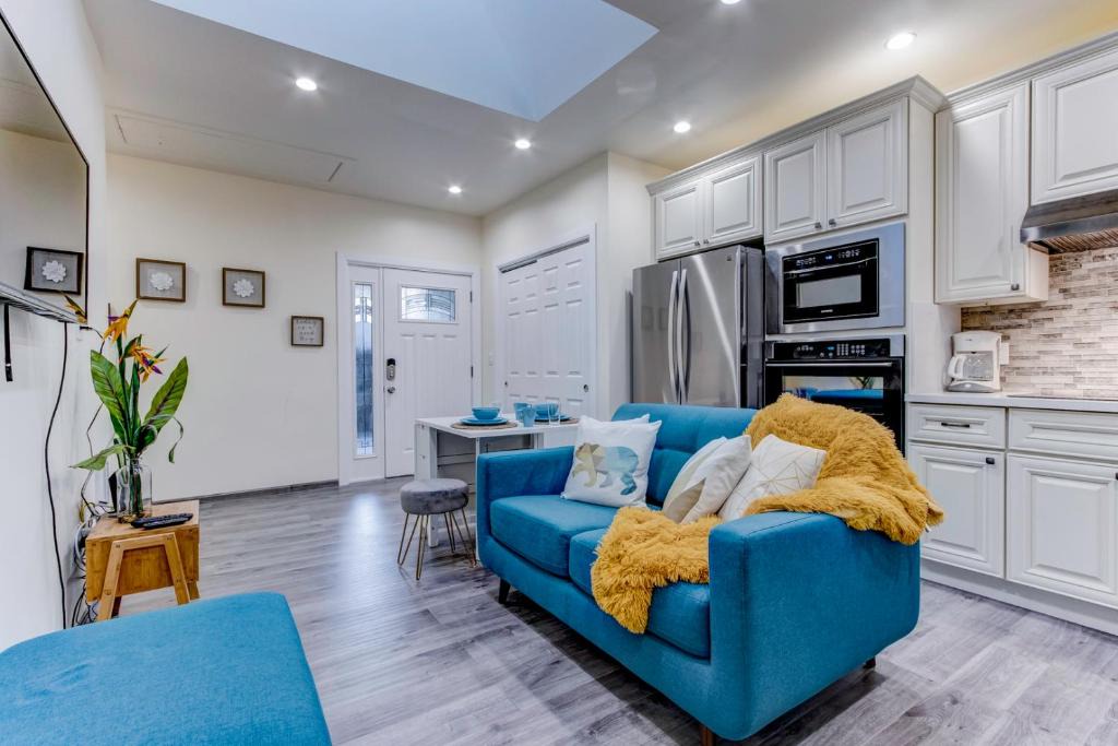 North Central House | Marbella Lane - Bright and Cozy Home near SFO