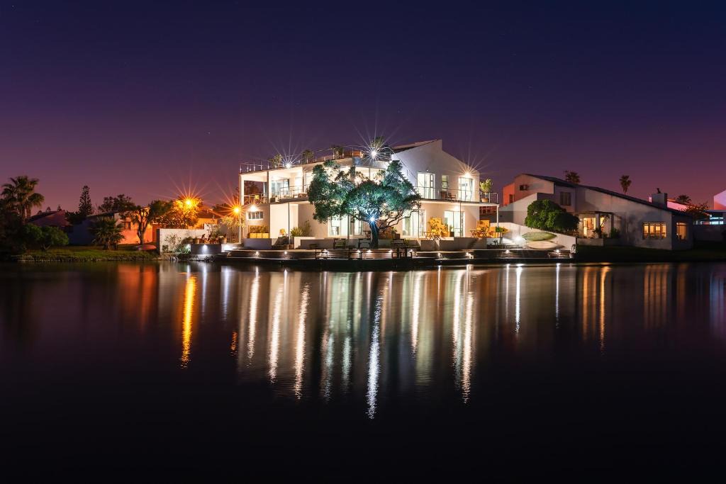Equipped Waterfront Based | Muizenberg