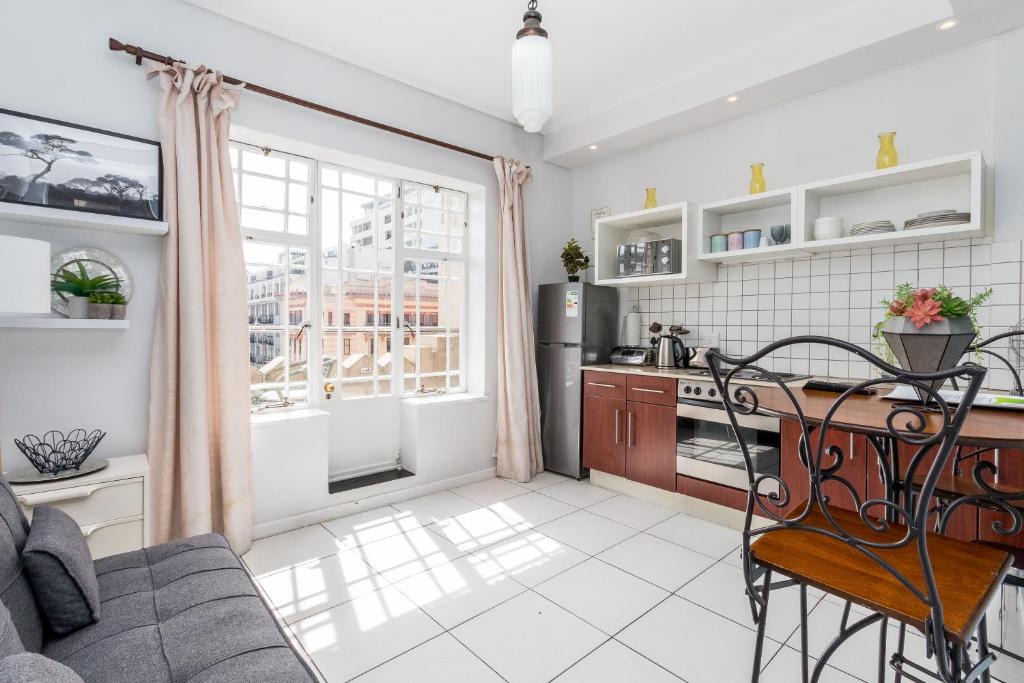 Cape Town City Centre Apartment | Market House-Central-WiFi-Convenient