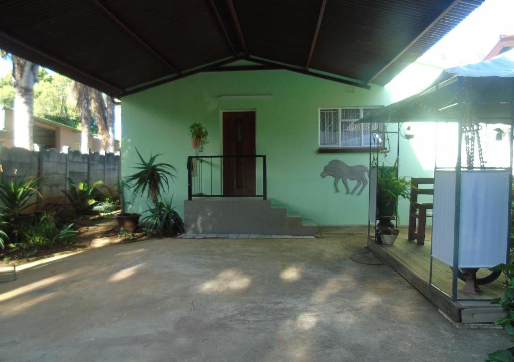 Piet Retief Apartment | Marnalé Oornagwoonstel