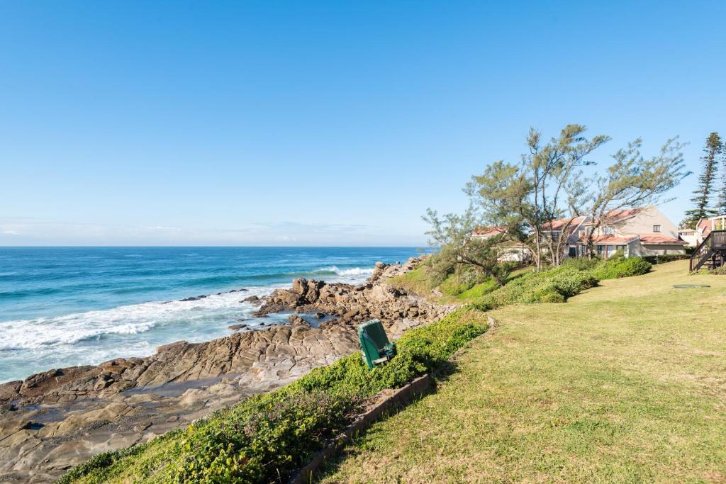 Martinique | Shaka's Rock