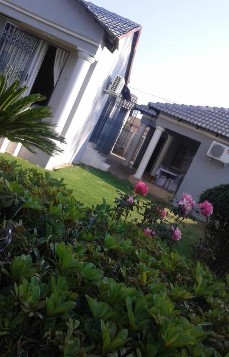 Moses Kotane Bed & Breakfast | Marys BnB