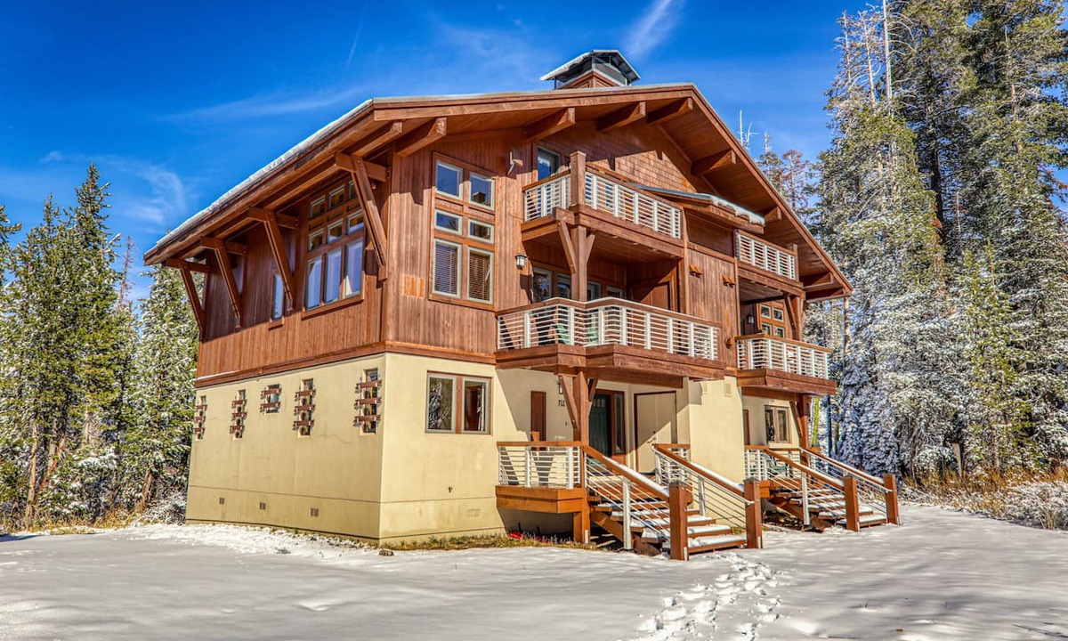 Norden House | Meadow Town Home 11