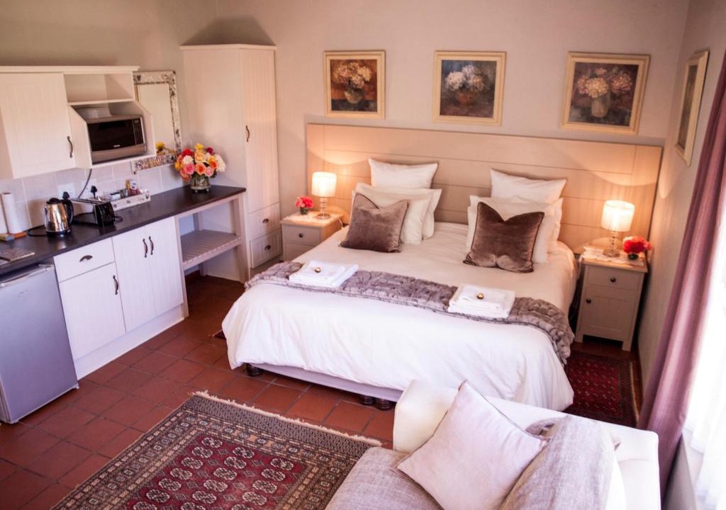 Nieu-Bethesda Apartment | Meerkat Self-catering