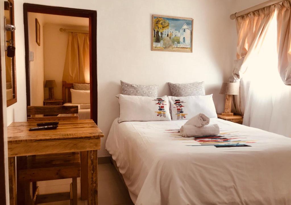 Eikenbosch House | MELJAA PRIME GUEST HOUSE