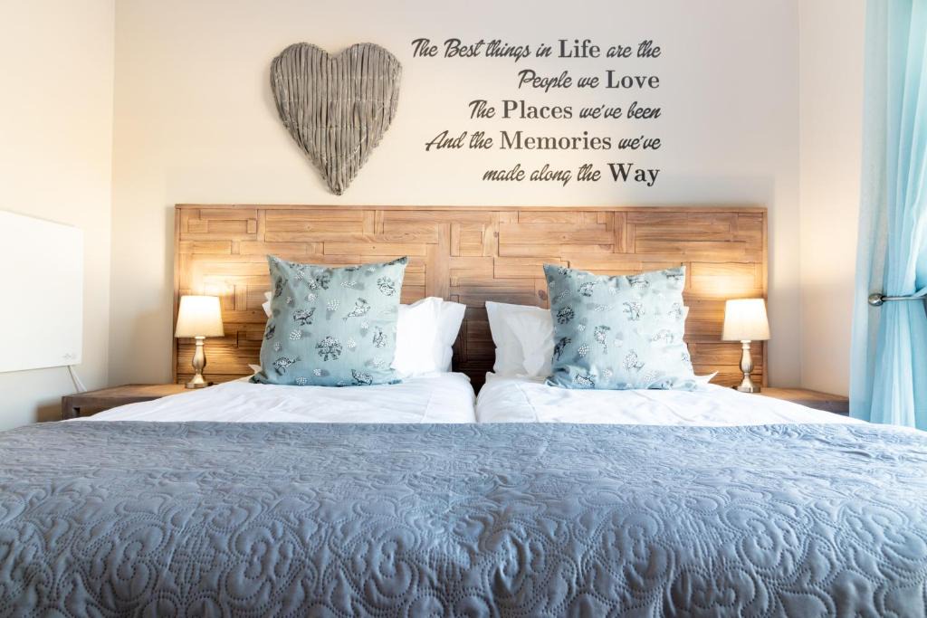 Oudtshoorn Apartment | Memories Self-Catering at 5 on Smith