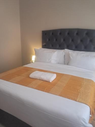 Menlyn Apartment | Menlyn Place Cityscape