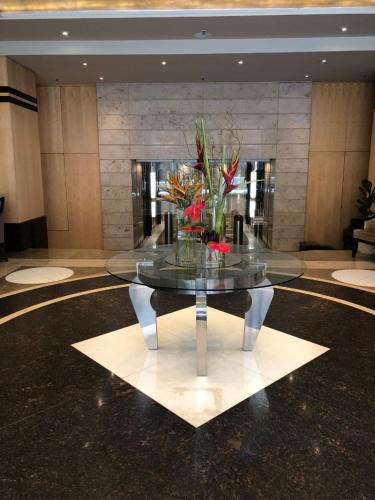 Sandown Apartment | Michelangelo Towers 3Bed Apartment