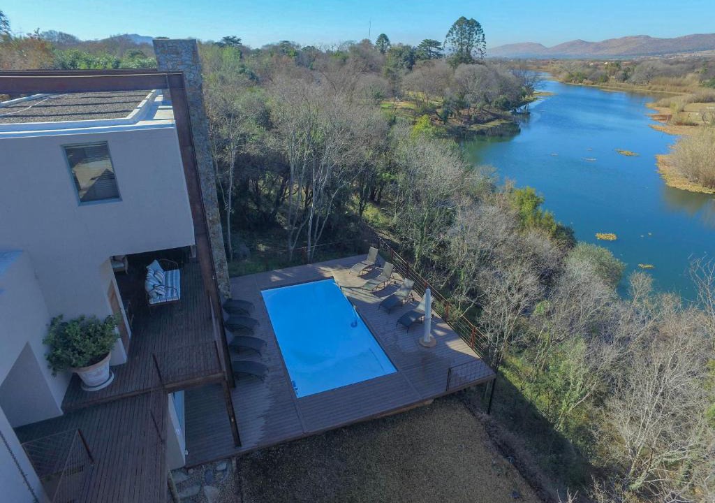 Hartbeespoort House | Migdash Guesthouse