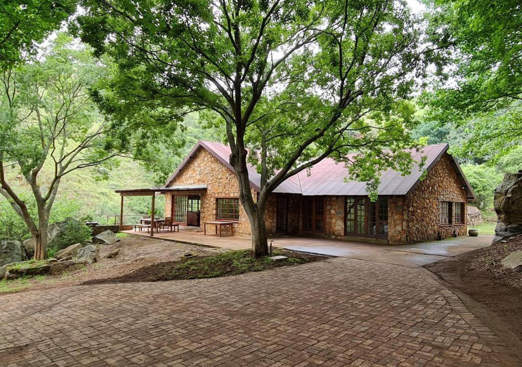 Dullstroom Cabin | Migrate Portfolio