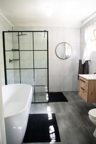Mbazwana Apartment | Mike's Lodge Sodwana Bay