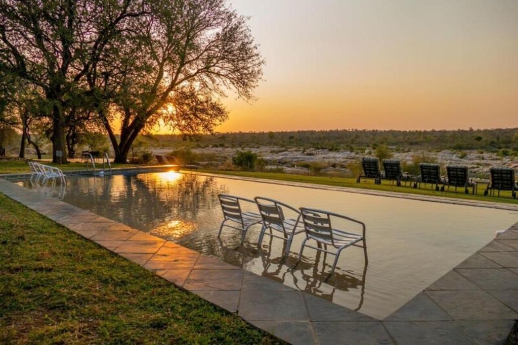 Hectorspruit Cabin | Mjejane River Lodge