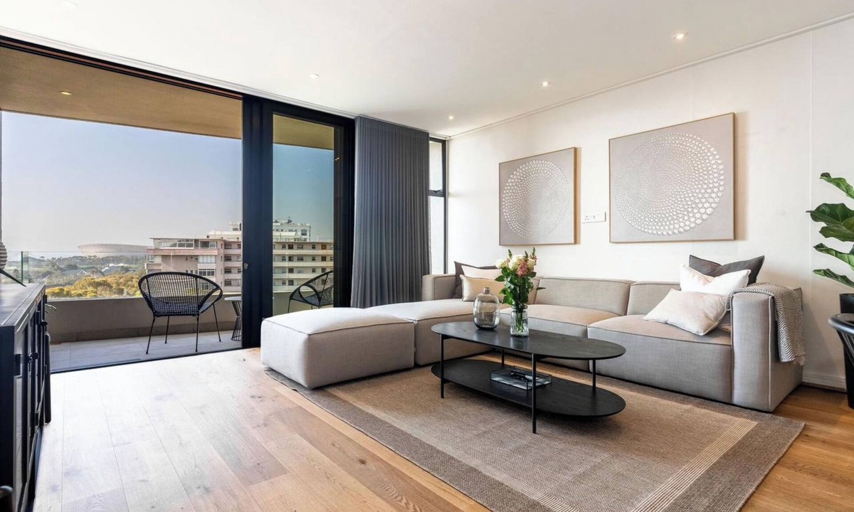 Three Anchor Bay Apartment | Modern 1 Bedroom in Sea Point