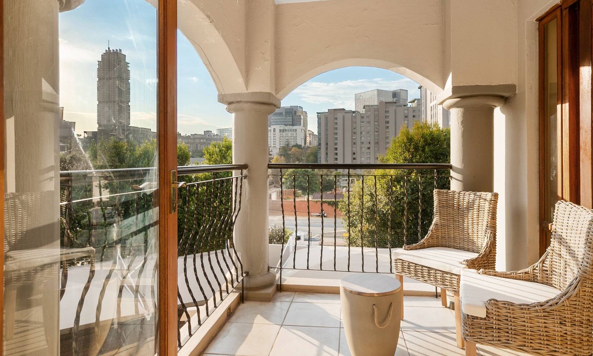 Sandown Apartment | Modern 1 BR w/ King Bed in the Heart of Sandton