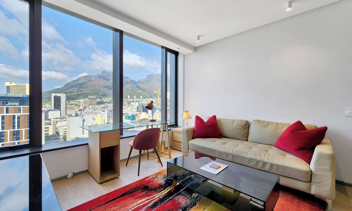 Bo'Kaap Apartment | Modern City Haven | City and Mountain Views