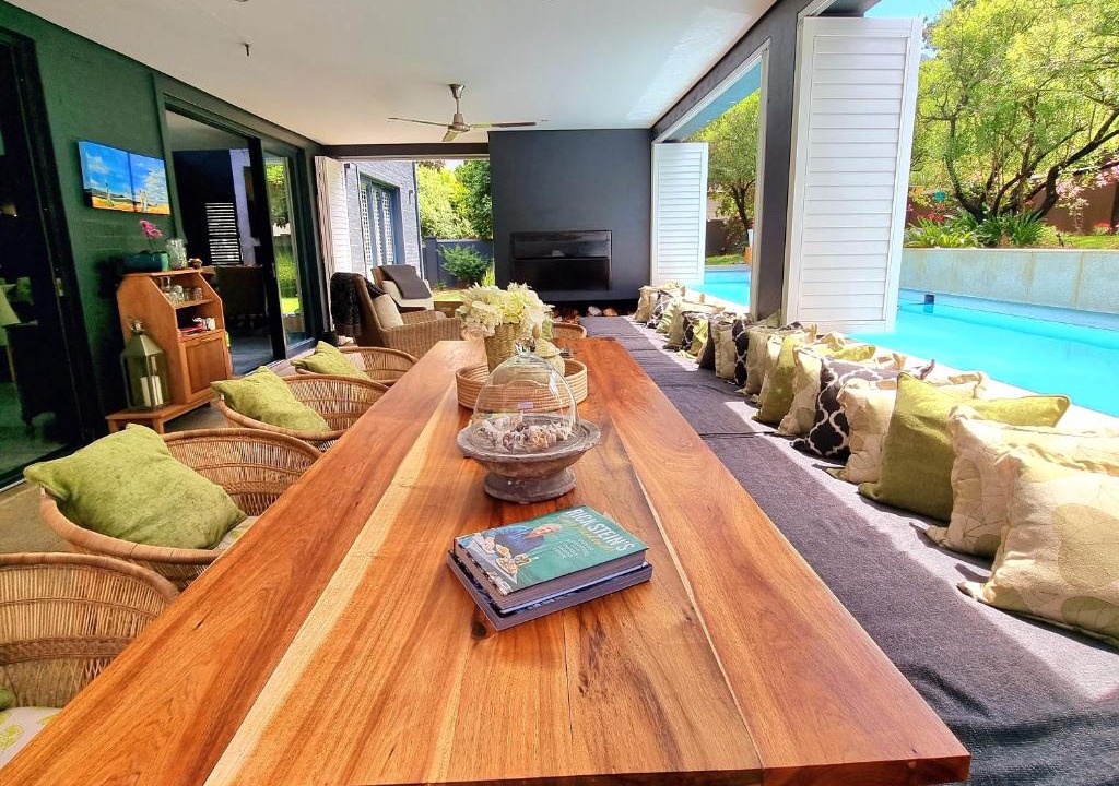 Riebeeck West Villa | Modern Country Holiday Home