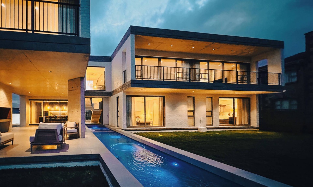 Struisbaai Villa | Modern luxury oceanfront Villa in Struisbaai near Southernmost Tip of Africa