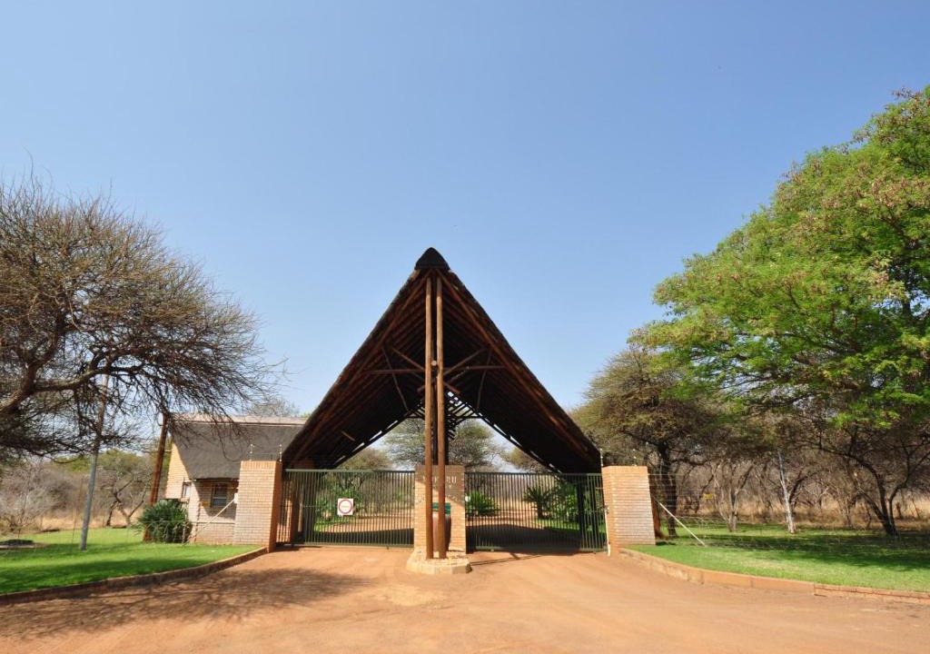 Madibeng Cabin | Mokuru Private Nature Reserve