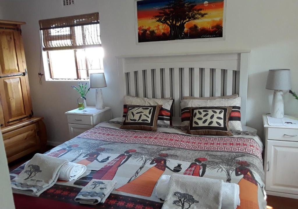 Kleinmond Apartment | Mona's Risibiki
