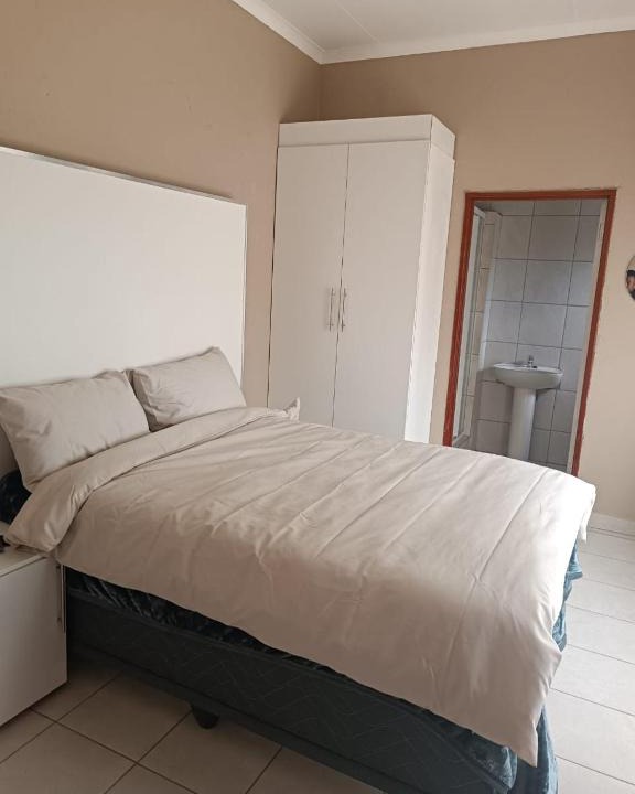 Tzaneen House | Monate things guest house