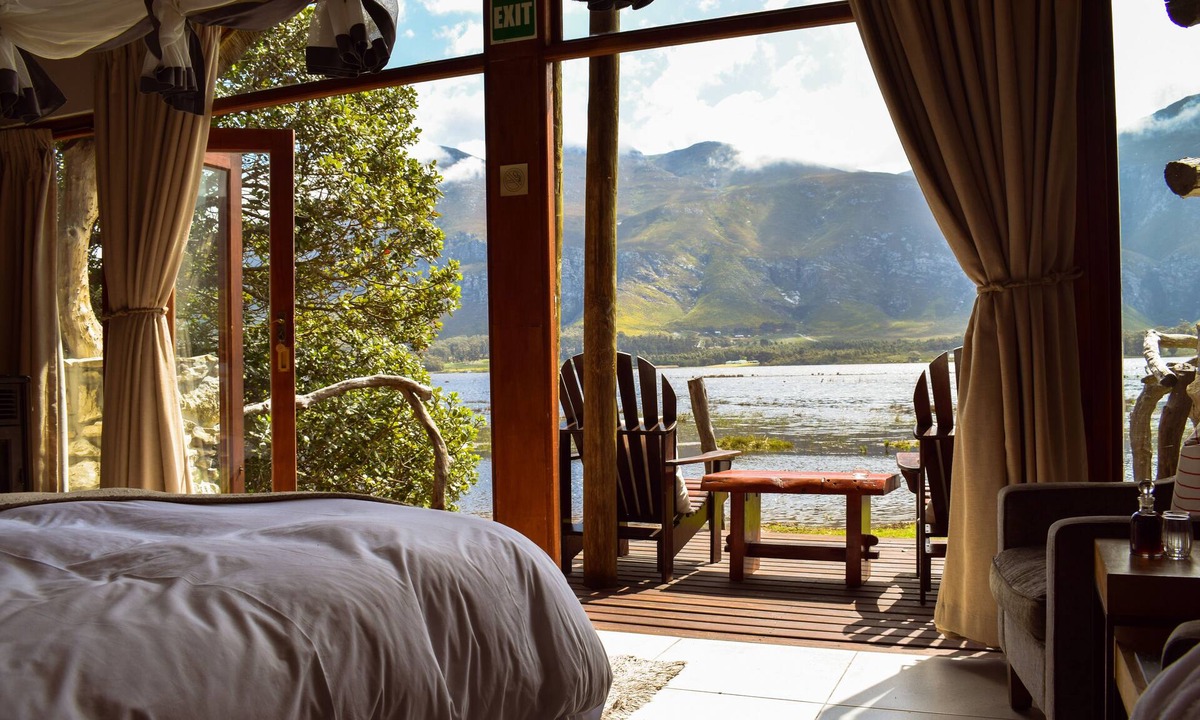 Overstrand Cabin | Mosaic Lagoon Lodge