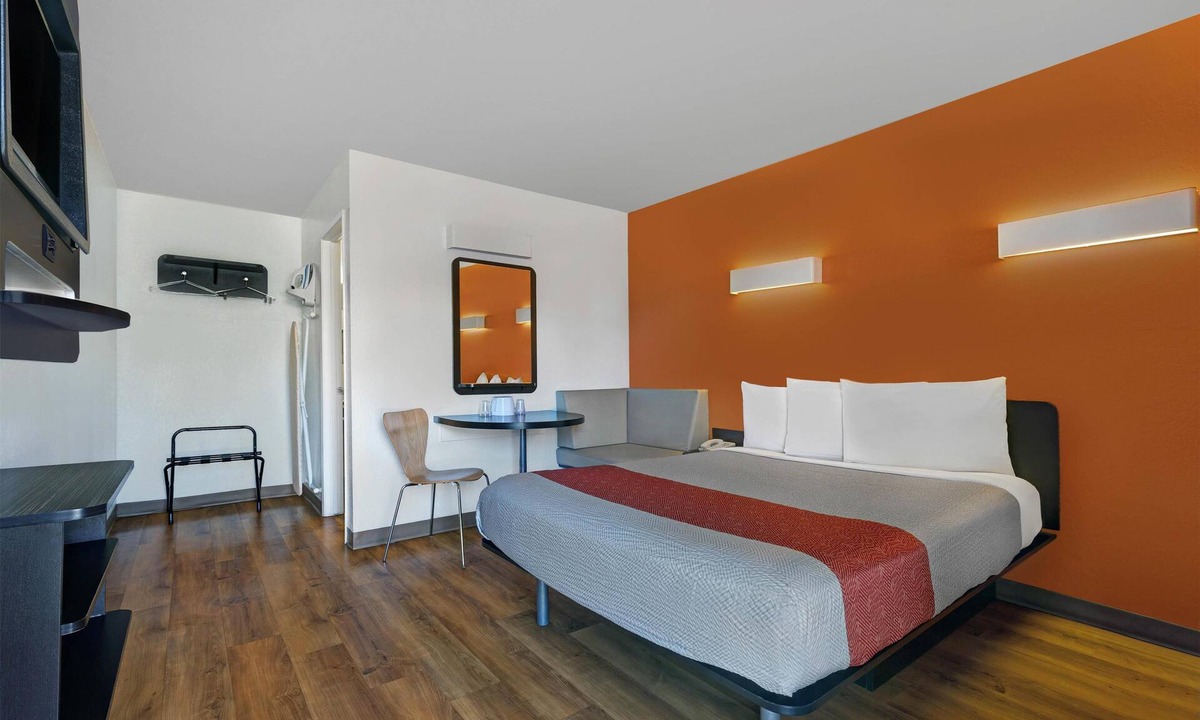 East San Jose Hotel | Motel 6 – San Jose, CA - South