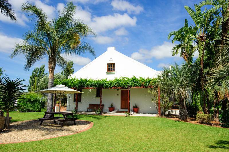 Bonnievale House | Motel ∙ 8 guests