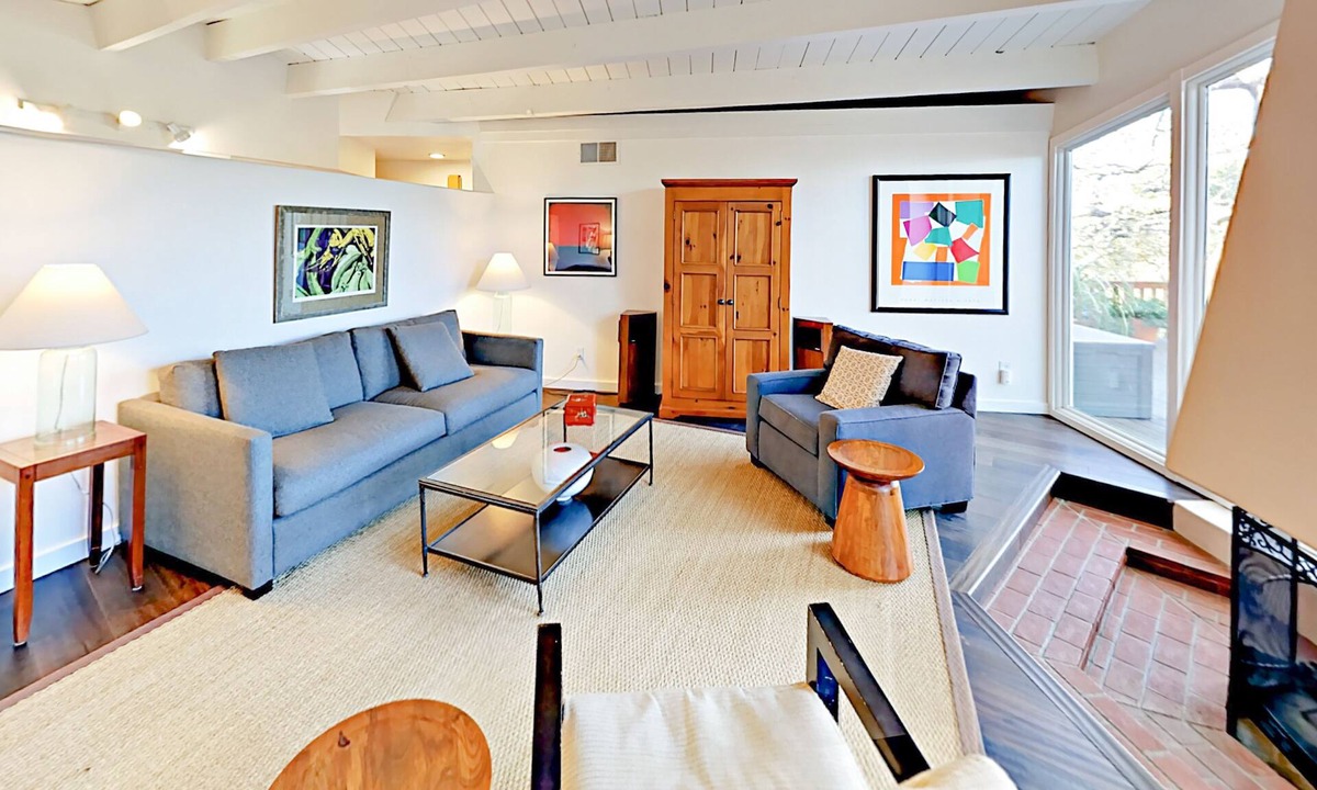 Santa Rosa House | Mountain-view oasis with hidden garden patios - walk to trails & lake