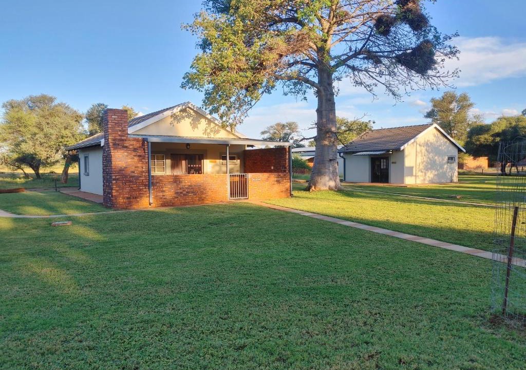 Swartwater Cabin | Mukumbura Swartwater