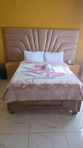 Ekurhuleni House | Neethling 6 Guest House