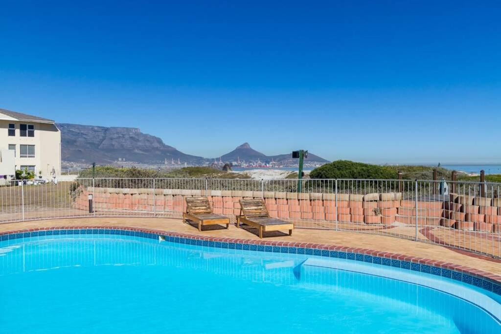 Lagoon Beach Apartment | Neptune Isle Apartment