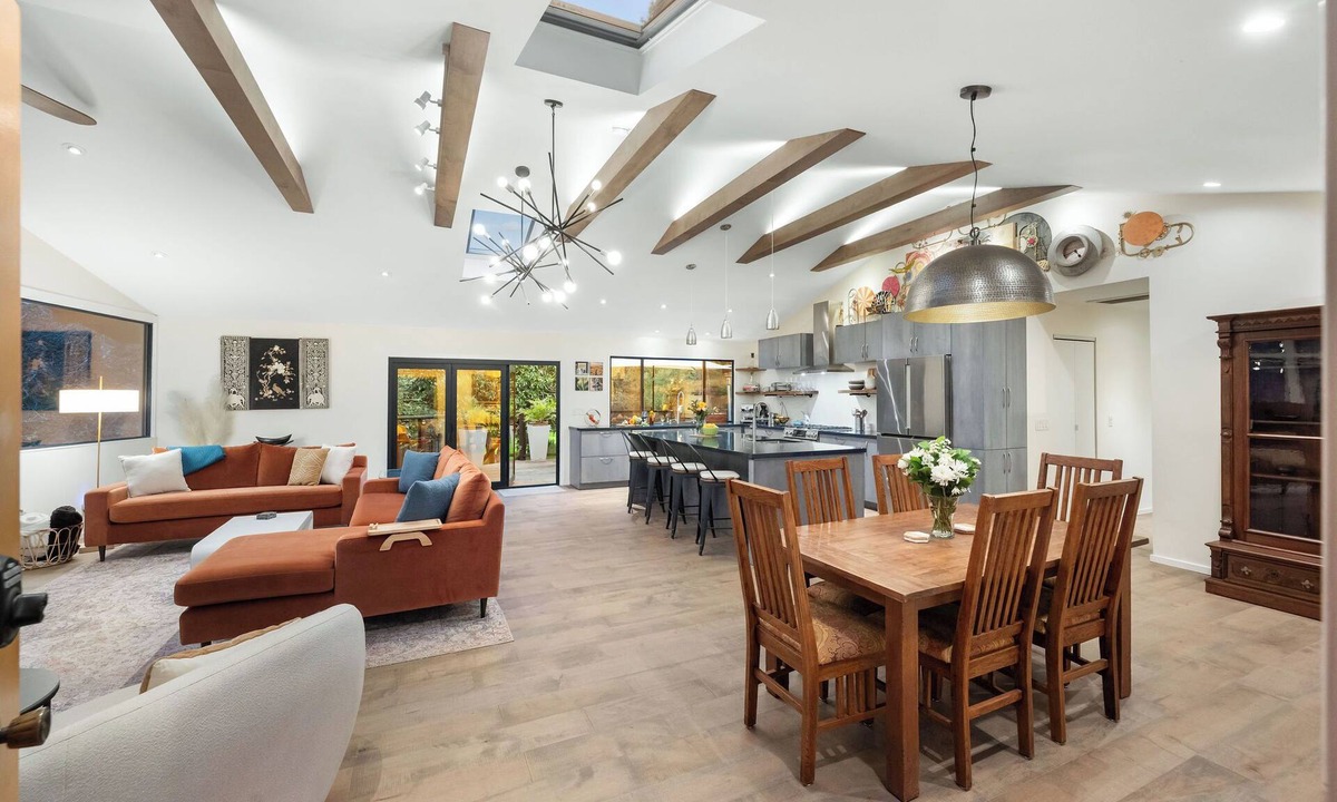 Freestone House | *NEW*Grand View Retreat *30+ Day Rental*