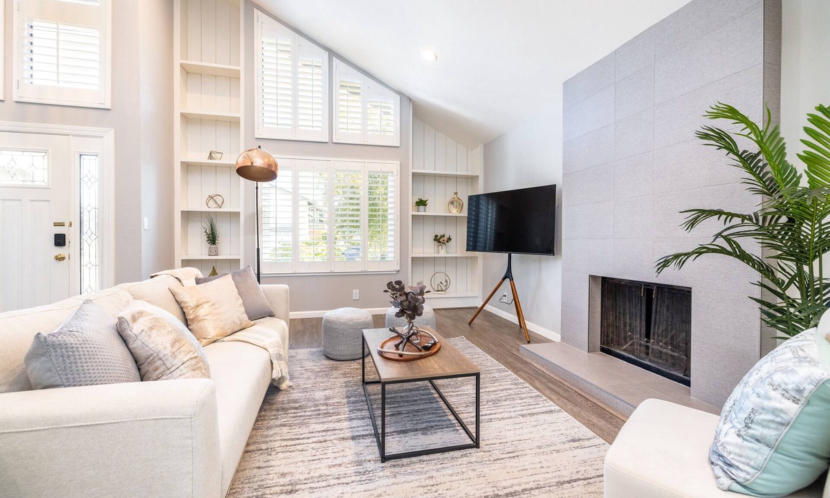 Foster City House | New! Modern & Sleek 4BR home w/high ceilings