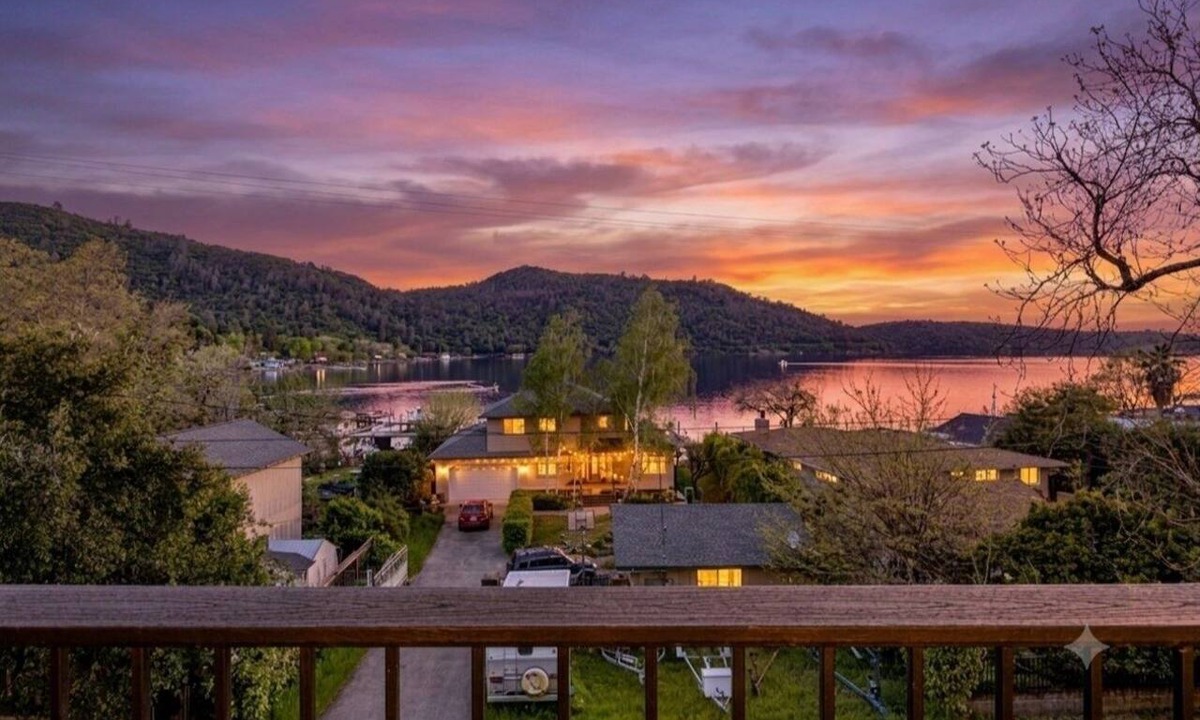 Soda Bay House | NEW! Quiet Haven Near Clear Lake - Full Kitchen